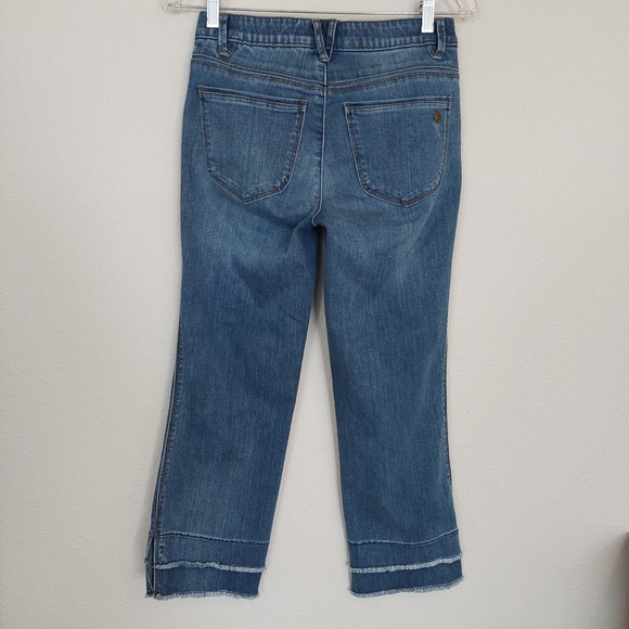 Democracy Ab"solution Mid-Rise Blue Double Layer Fray Hem Cropped Jeans Size 4P - Picture 5 of 10